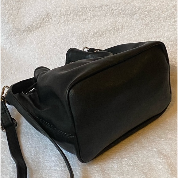 NEW! CANDIE’S “MADE TO SPARKLE” DRAWSTRING BUCKET BAG - Picture 13 of 13